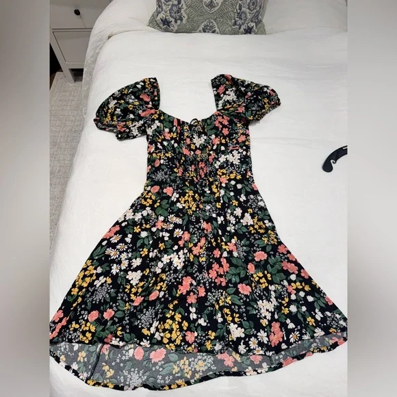 reformation black floral dress REFORMATION Black & Ivory Rose Print Mini Dress Sz0 UK 4  Reliked